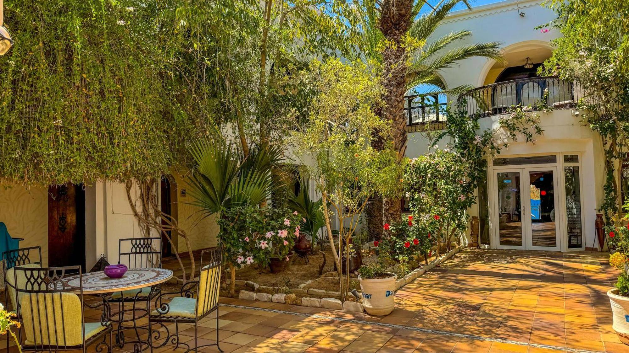 Hotel De Charme Et Spa Dar El Bhar 迈来亚 外观 照片
